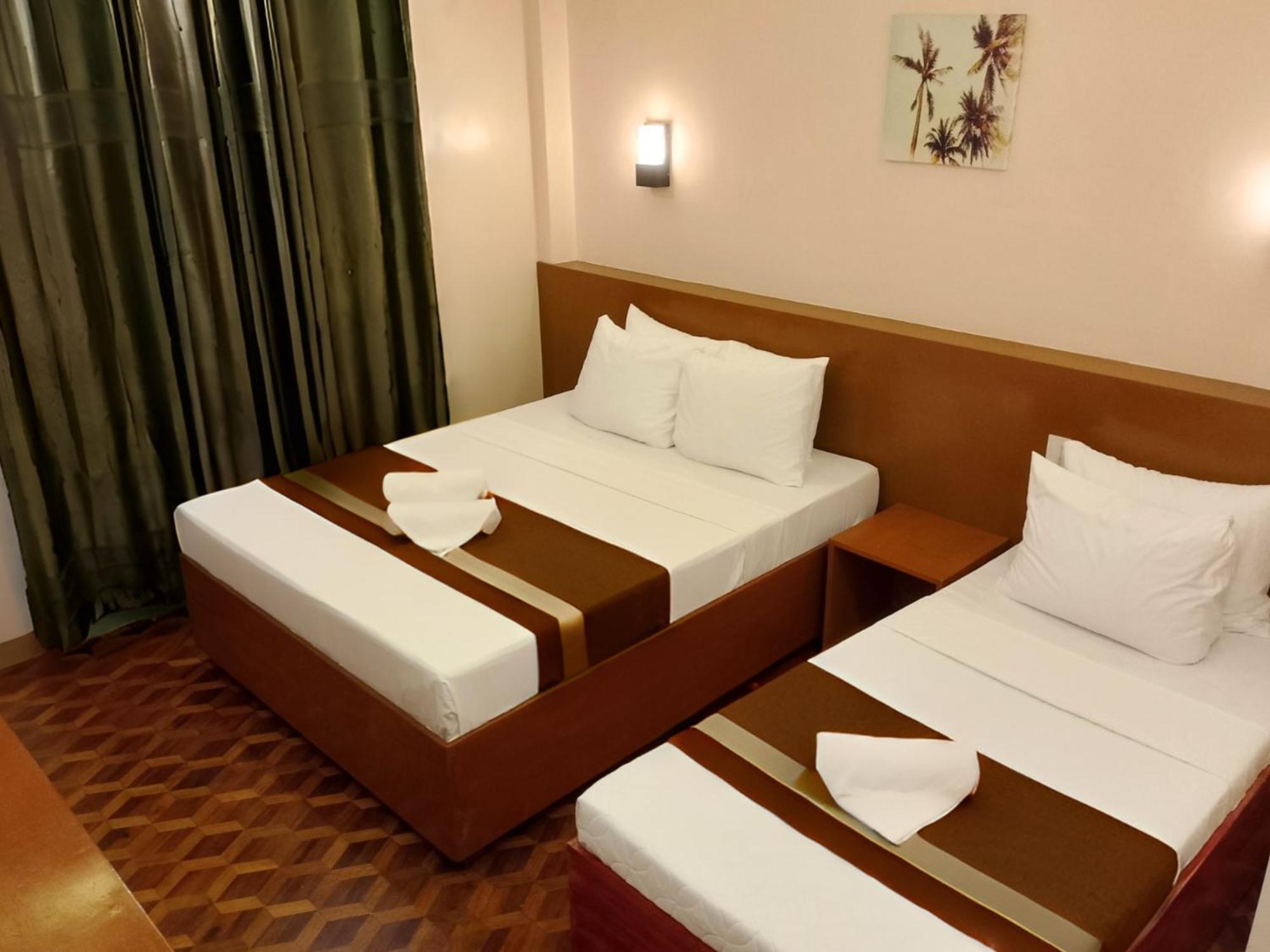 Dy Heritage Suites Vigan Exteriör bild