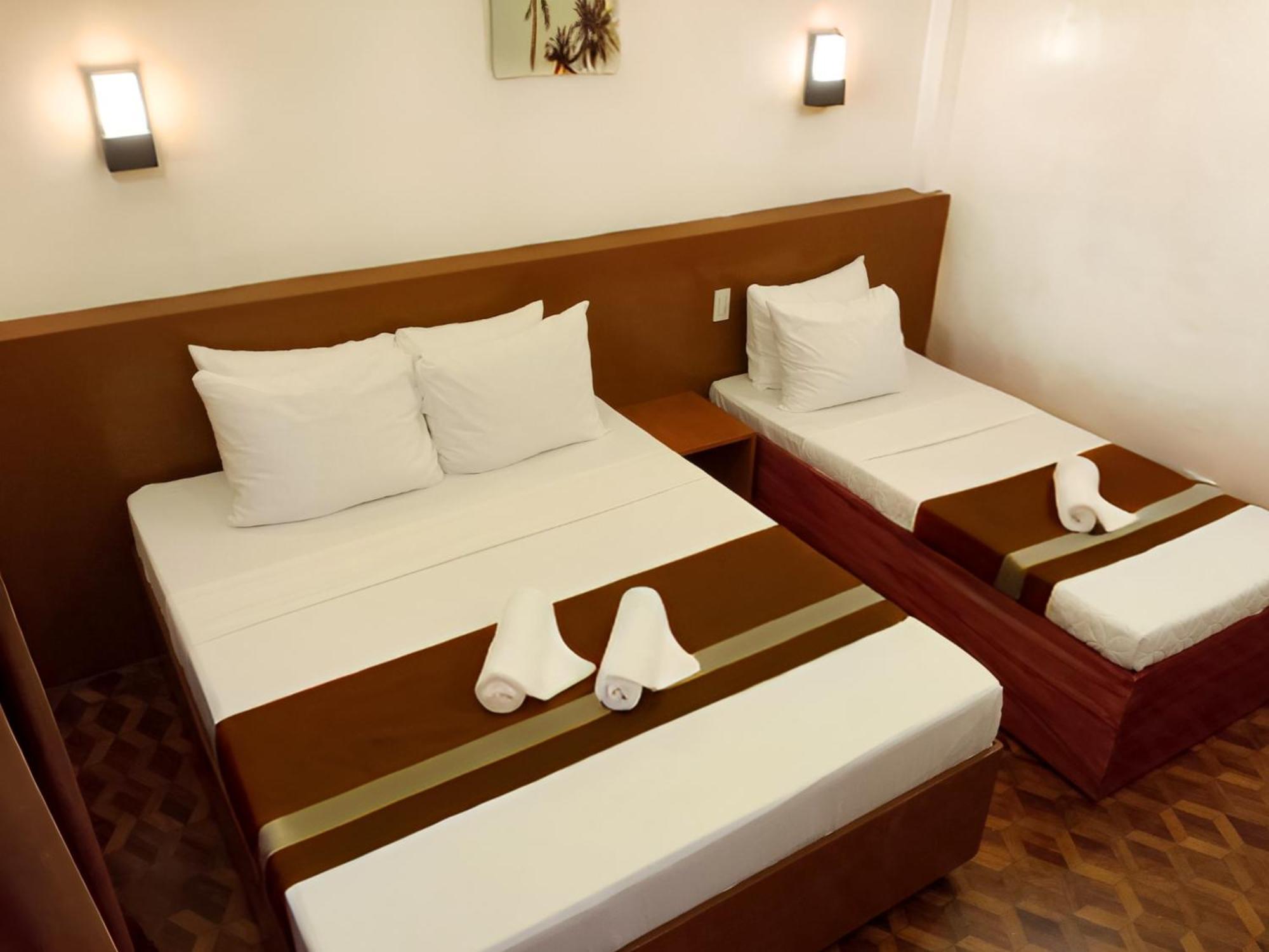 Dy Heritage Suites Vigan Exteriör bild