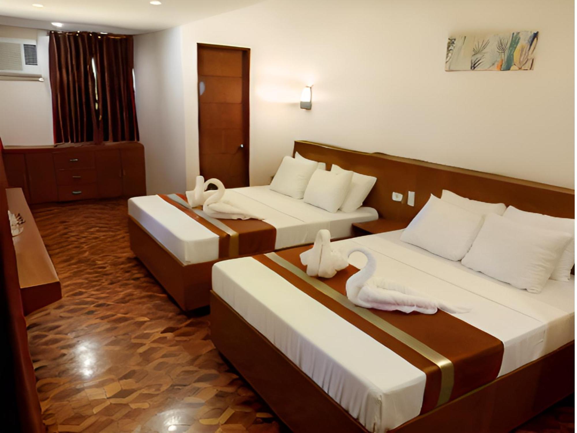 Dy Heritage Suites Vigan Exteriör bild